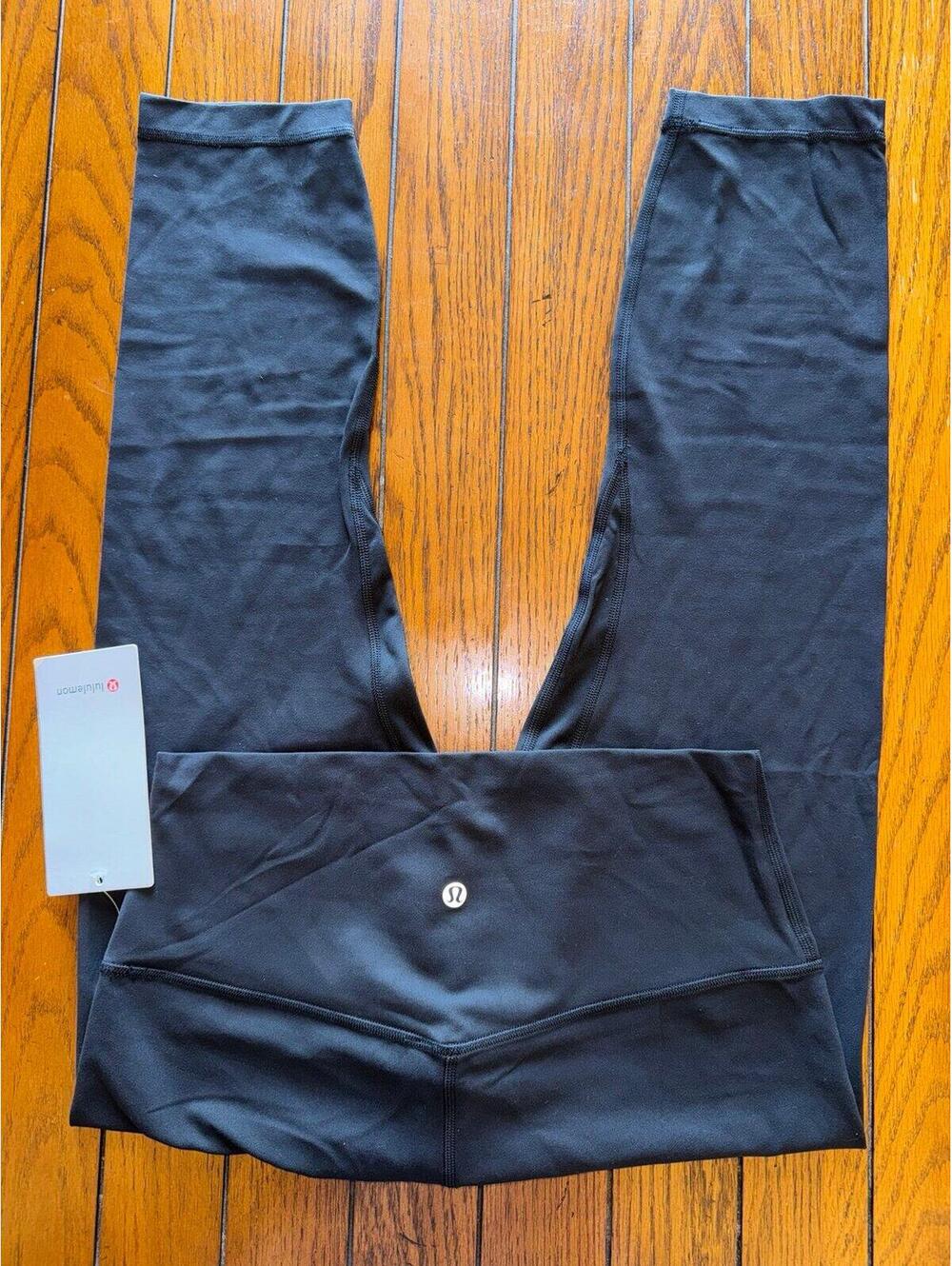 Lululemon Align High Rise 23” Black Size 10 NWT